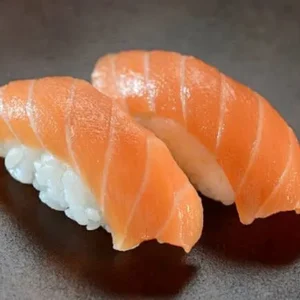 Niguiri de salmão – 06 unidades